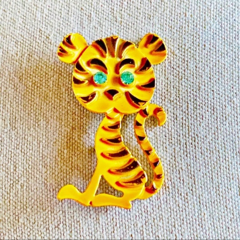 Vintage 1960's Tiger Brooch